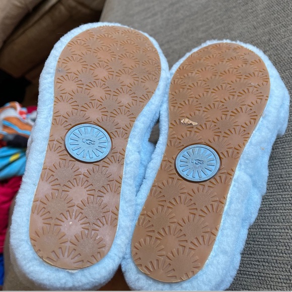 BLUE UGG FLUFF SLIDES SLIP ON SLIPPERS SHOES  7 EUC - Picture 6 of 6